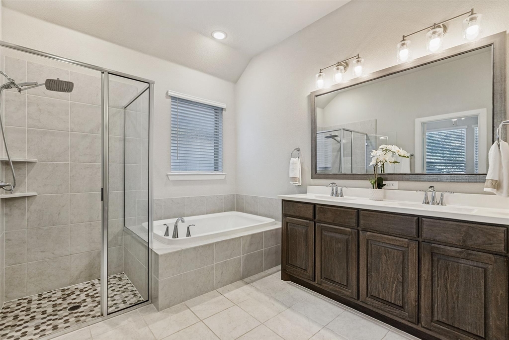 2424 Preakness Place - Photo 13