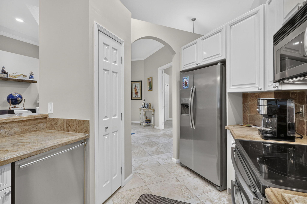 7670 Jasmine Court - Photo 14