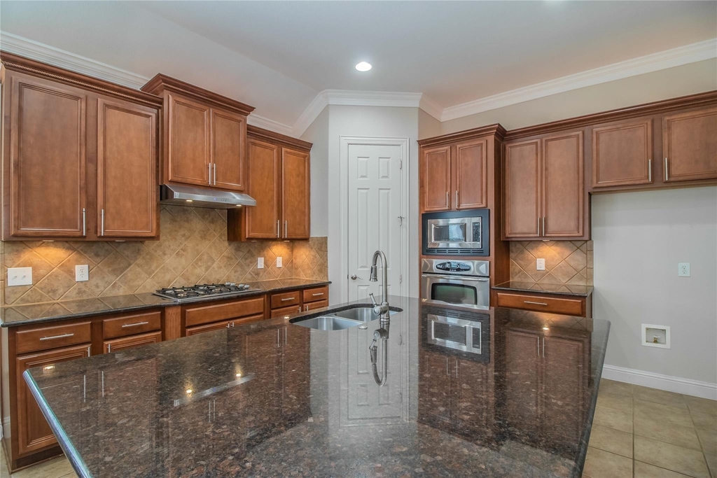 4647 Phillip Drive - Photo 11