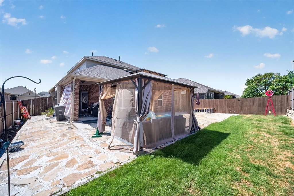 1318 Crossvine Drive - Photo 32
