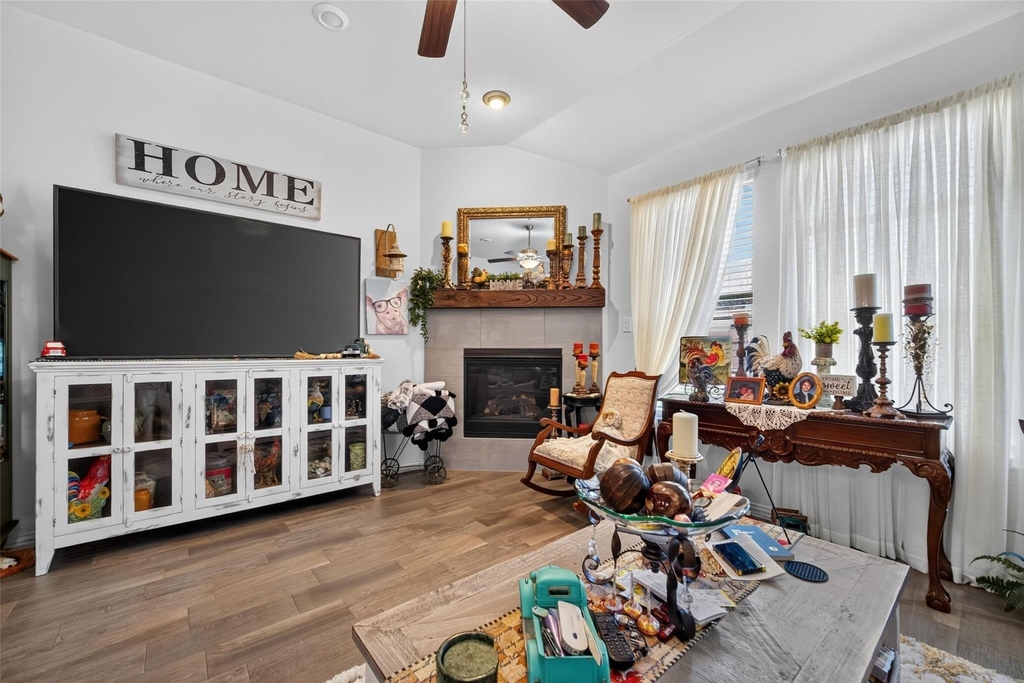 1318 Crossvine Drive - Photo 6