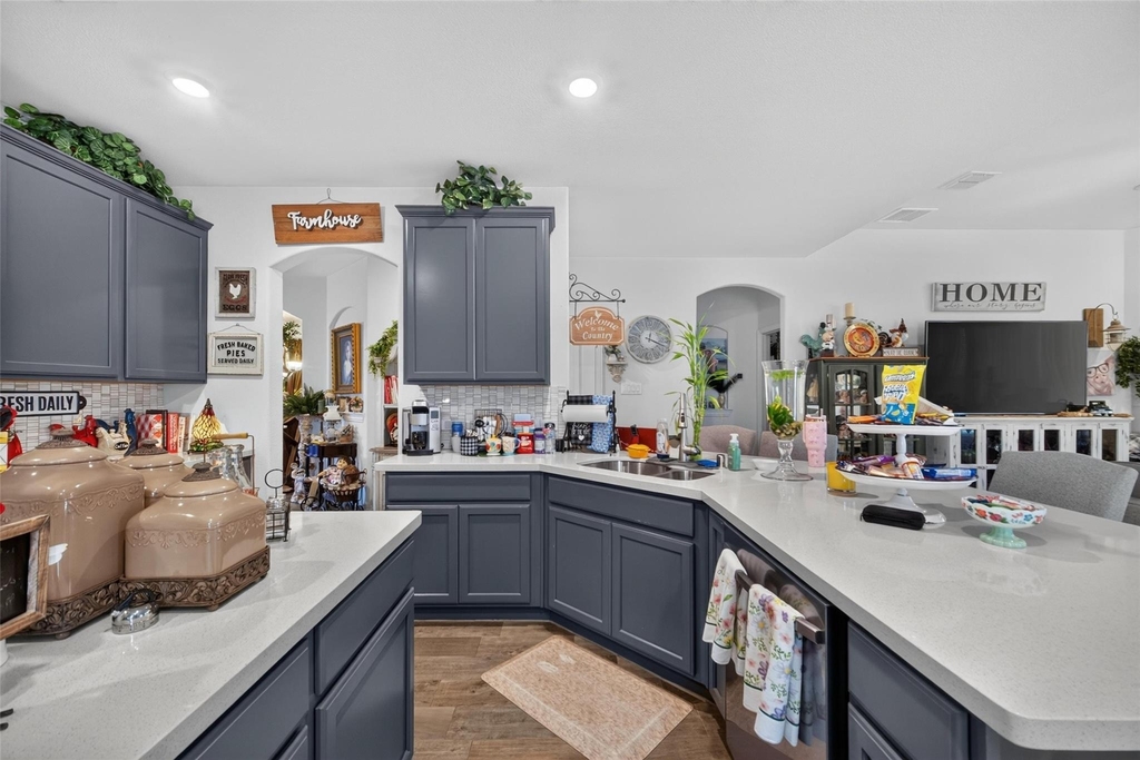 1318 Crossvine Drive - Photo 9