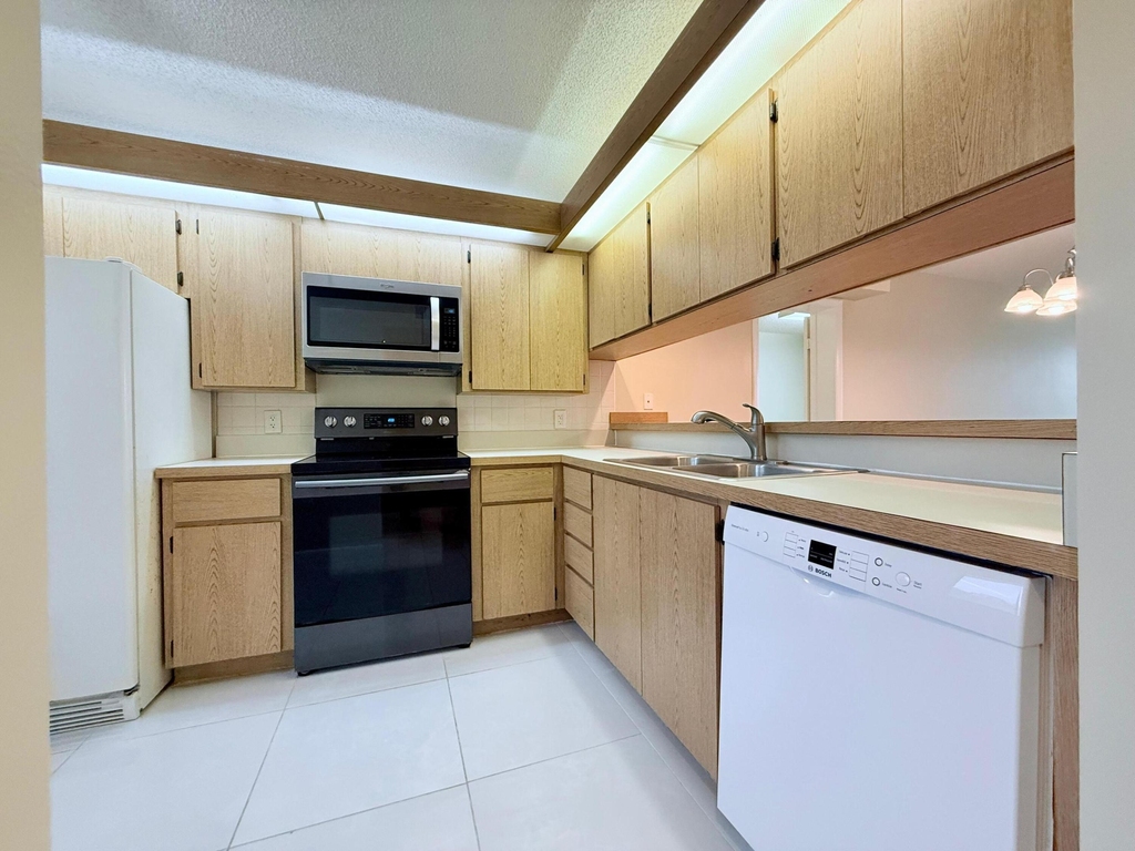 2621 Village Boulevard - Photo 1