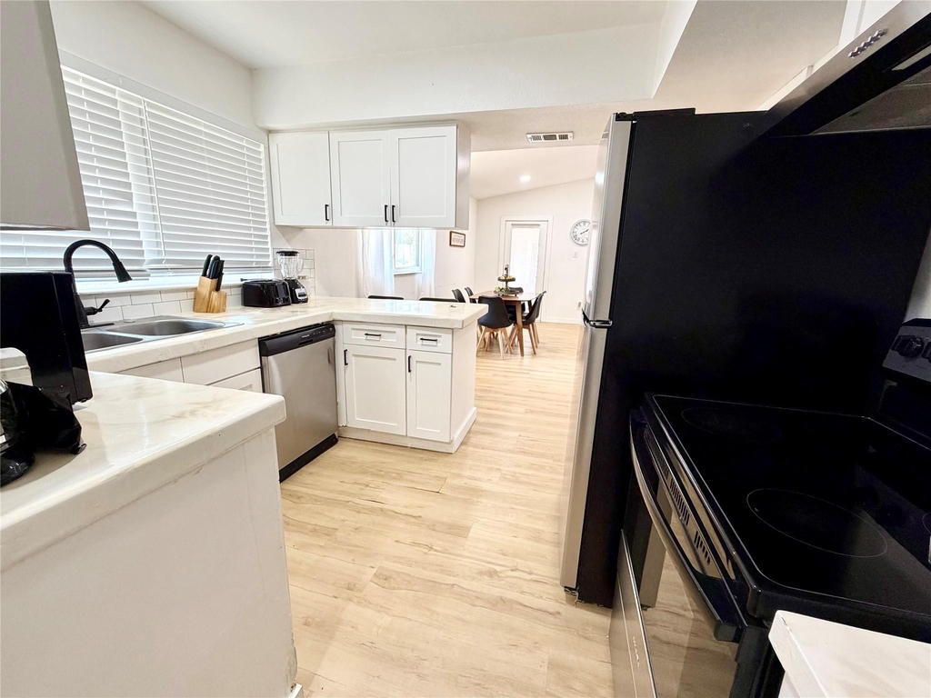 12319 High Meadow Drive - Photo 9