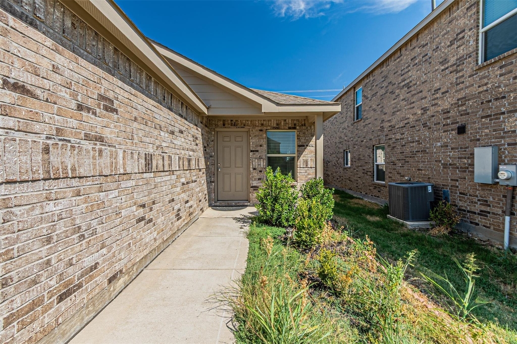 14037 Earlham Street - Photo 3