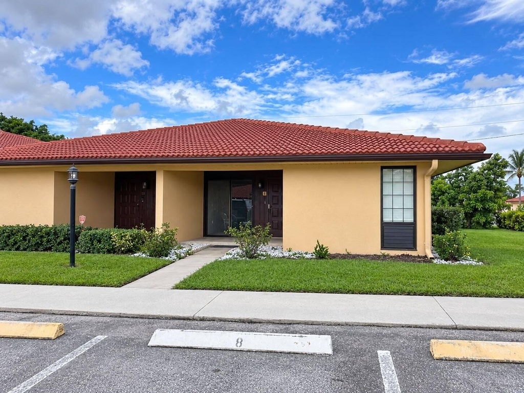 5933 Forest Hill Boulevard - Photo 1