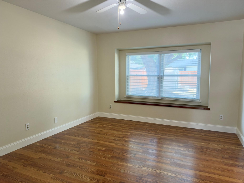 5716 Pearce Street - Photo 11