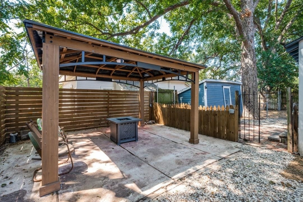 415 W Franklin Street - Photo 23