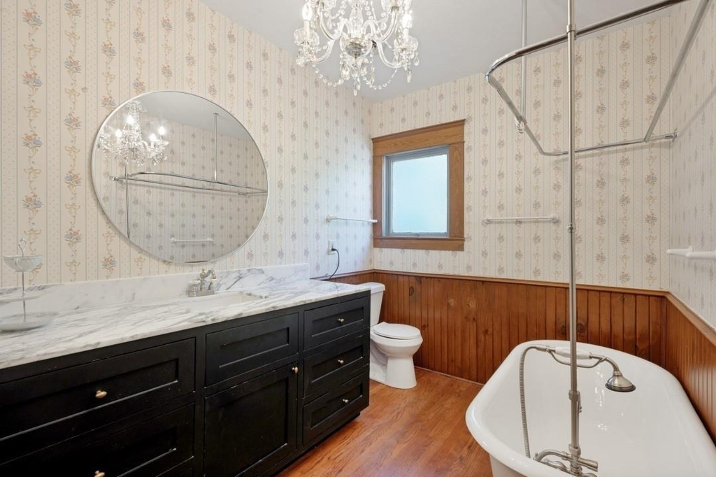 415 W Franklin Street - Photo 20