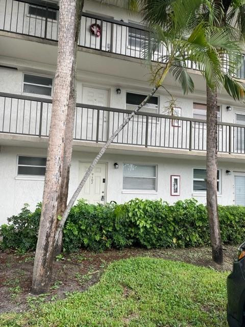 1751 Nw 75th Avenue - Photo 2