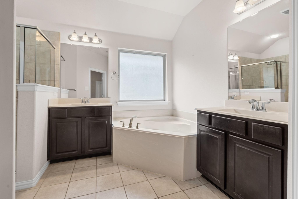 2640 Costa Mesa Drive - Photo 4