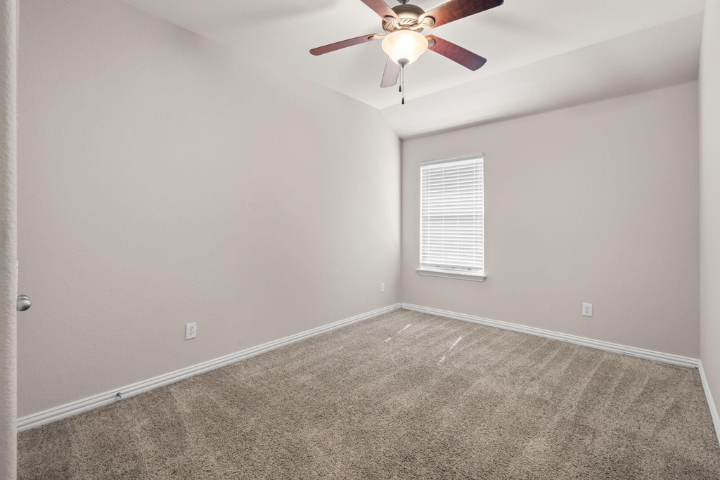 2640 Costa Mesa Drive - Photo 21