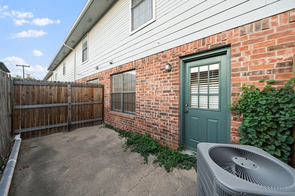 929 W Hickory Street - Photo 21