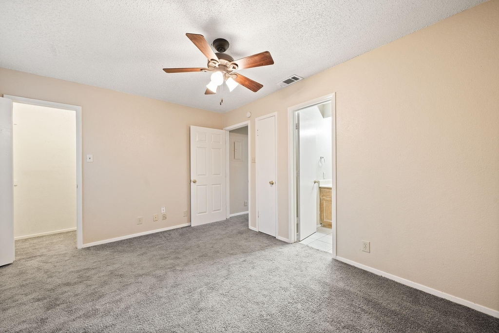 929 W Hickory Street - Photo 18