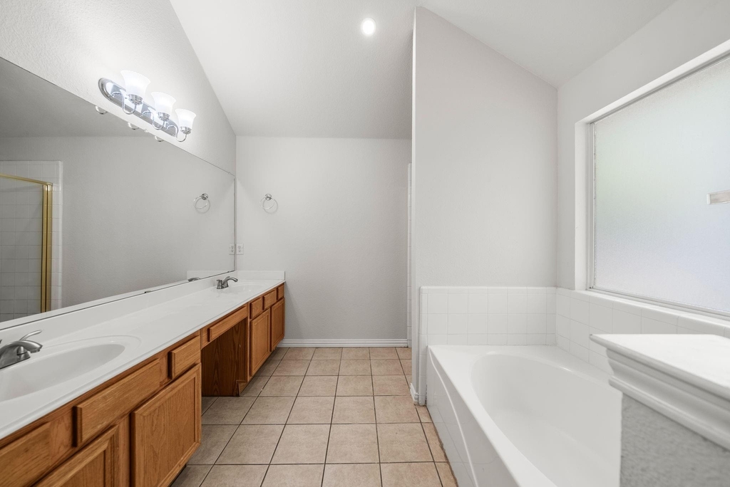 6507 Watch Hill Court - Photo 20