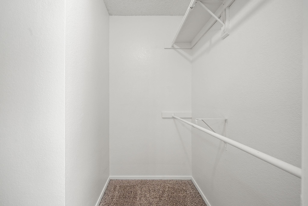 929 W Hickory Street - Photo 13