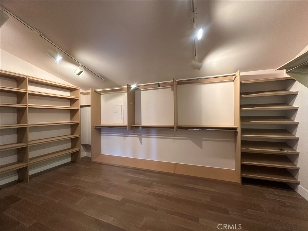 60 Crest Road E - Photo 19