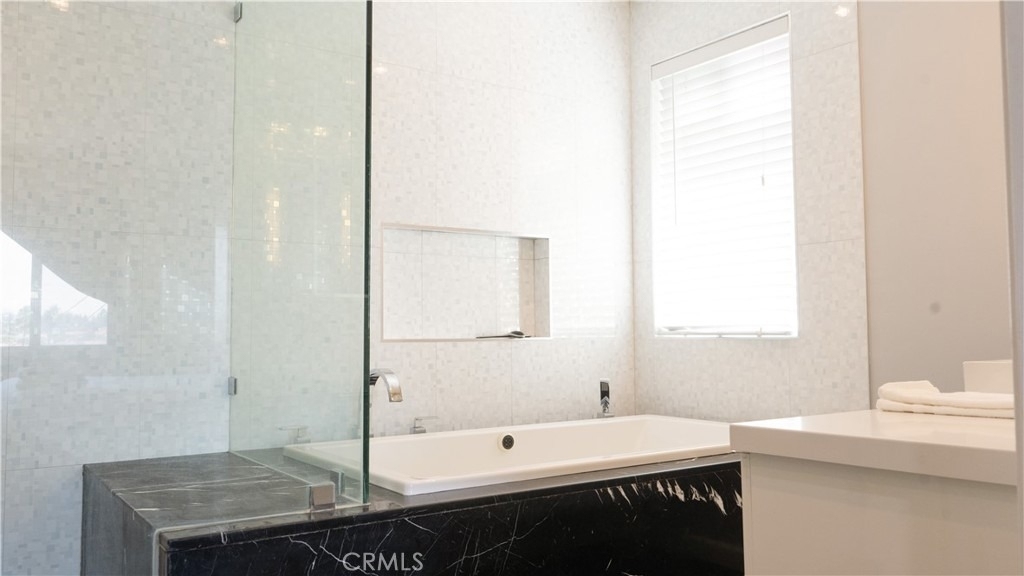 418 W Graves - Photo 9