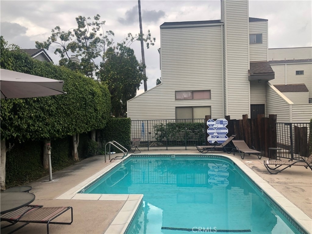 762 W Naomi Avenue - Photo 3