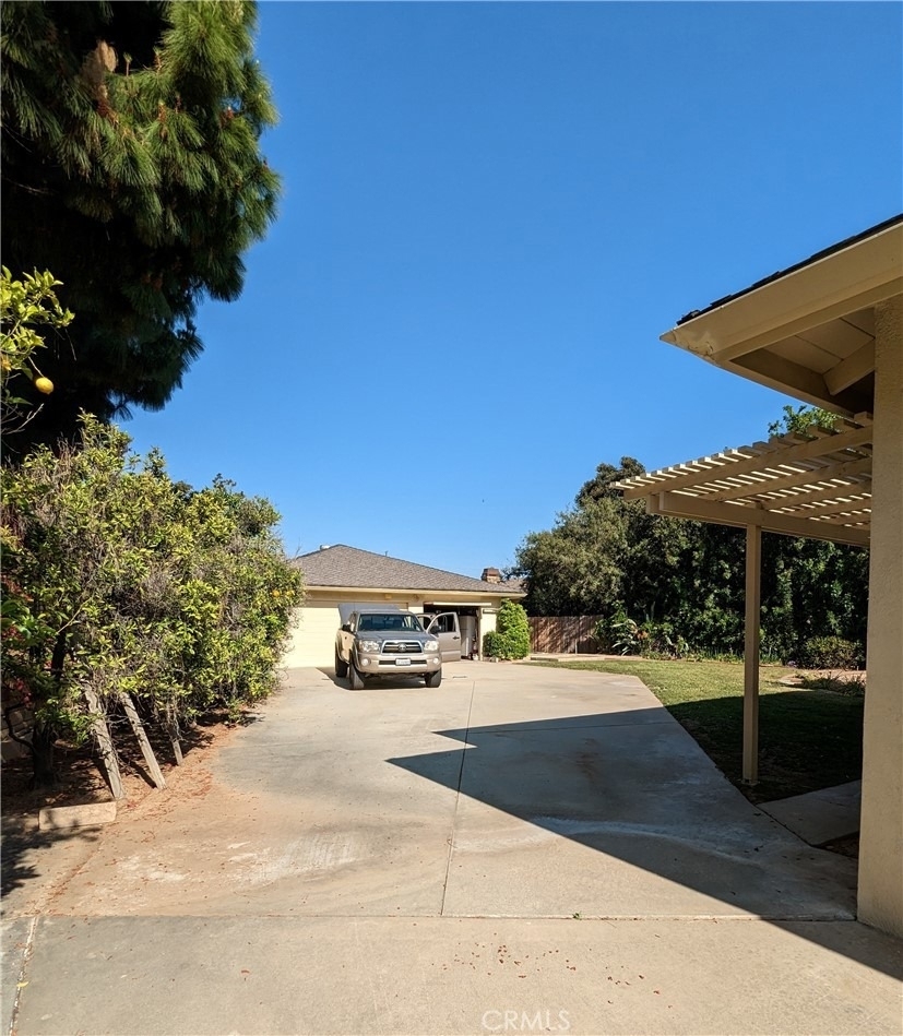 1670 N Sandalwood Drive N - Photo 23
