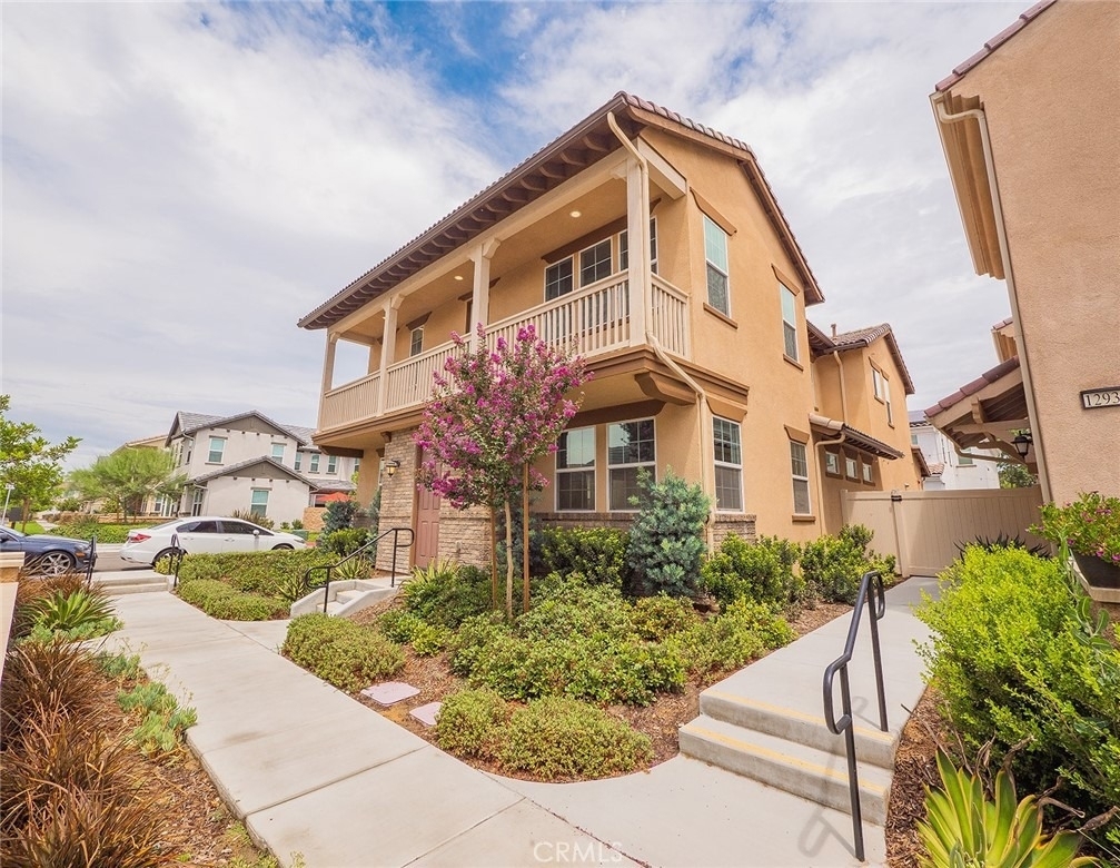 12925 Waterlily Way - Photo 2