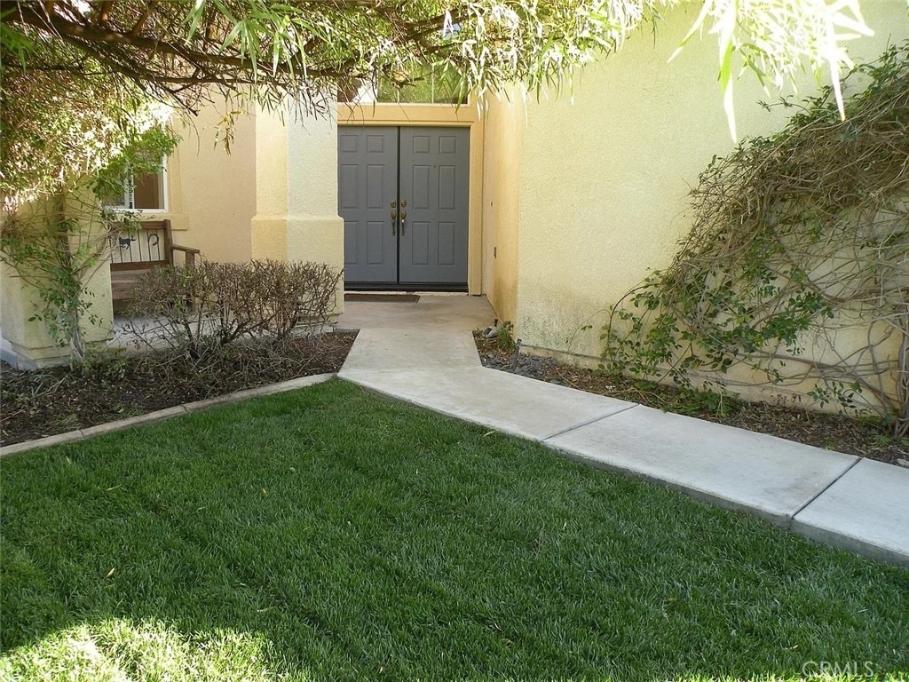 2471 Menlo - Photo 1