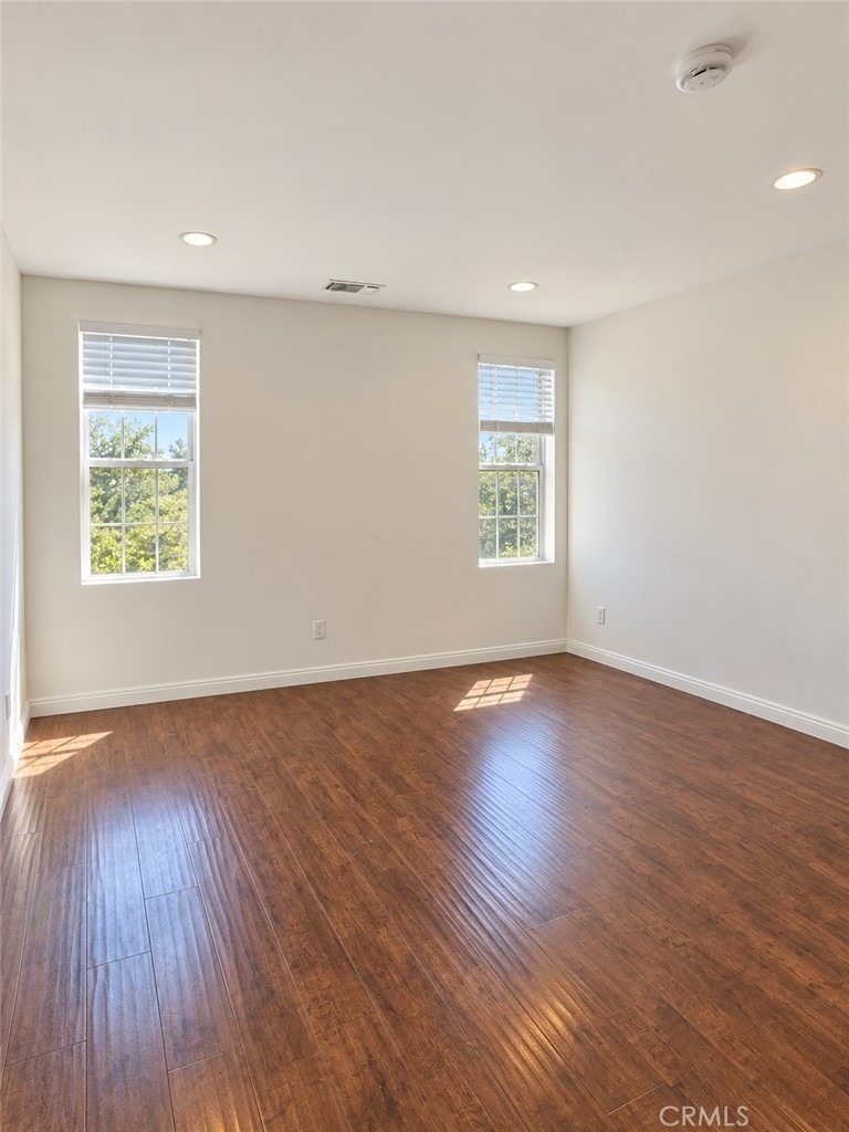 29 S Allen Avenue - Photo 4