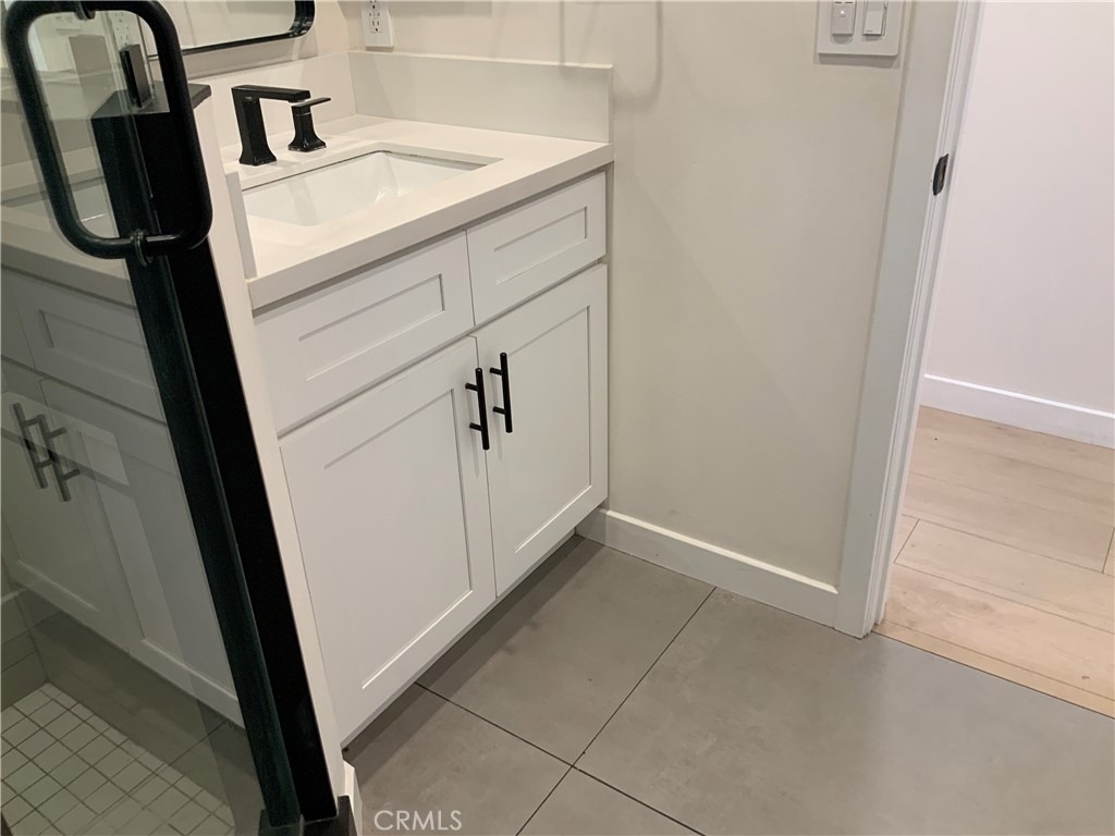 15334 Hart - Photo 23