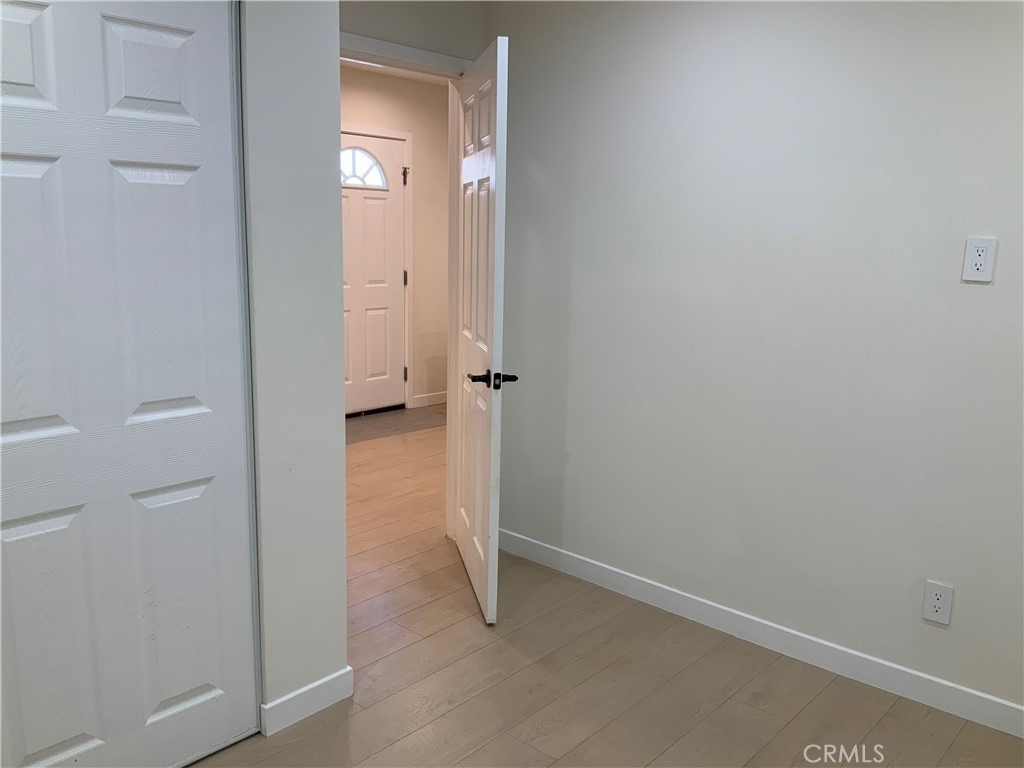 15334 Hart - Photo 11