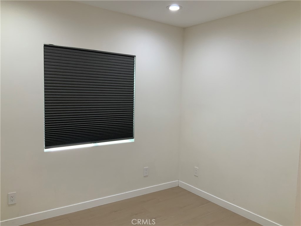 15334 Hart - Photo 12