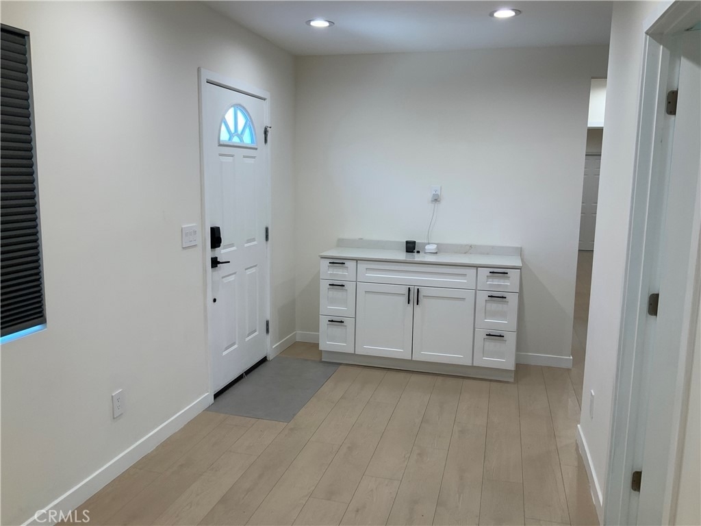15334 Hart - Photo 5