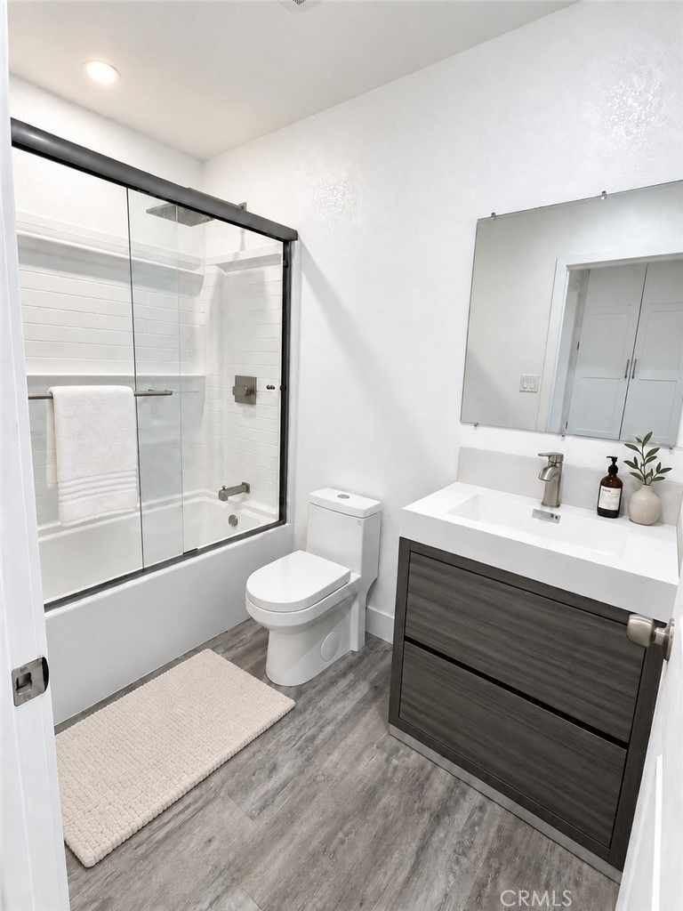 1152 E 77th - Photo 13