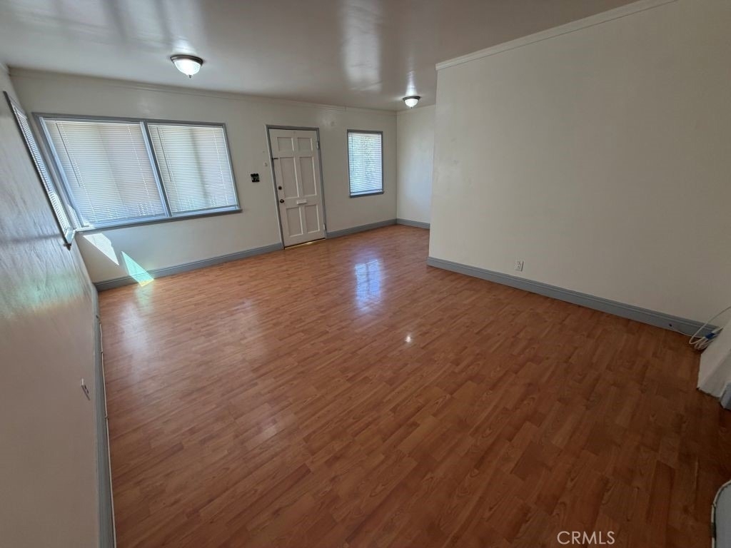 526 Dewey - Photo 3