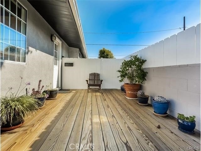 4628 Sepulveda - Photo 2
