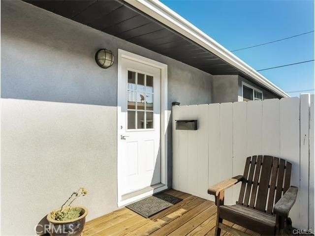 4628 Sepulveda - Photo 1