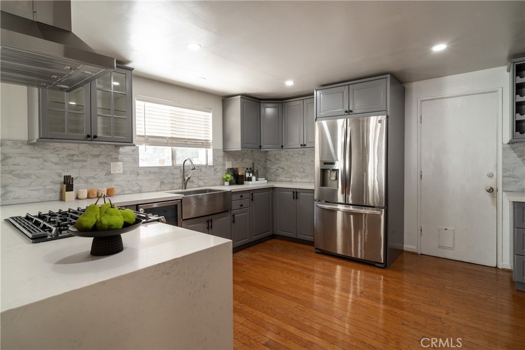 1201 Lyndhurst - Photo 7