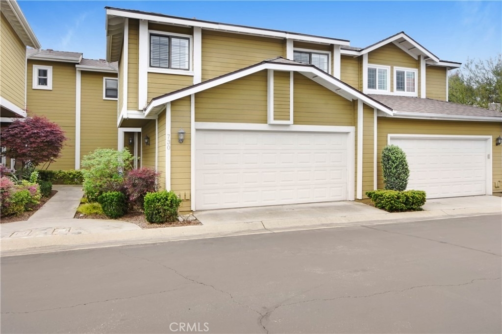 730 Lander Circle - Photo 0