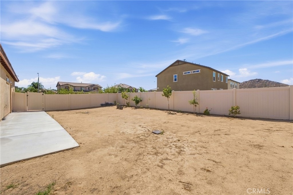27786 Bay Avenue - Photo 25