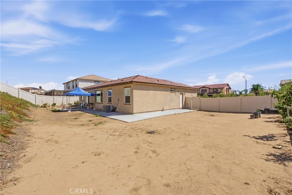 27786 Bay Avenue - Photo 28