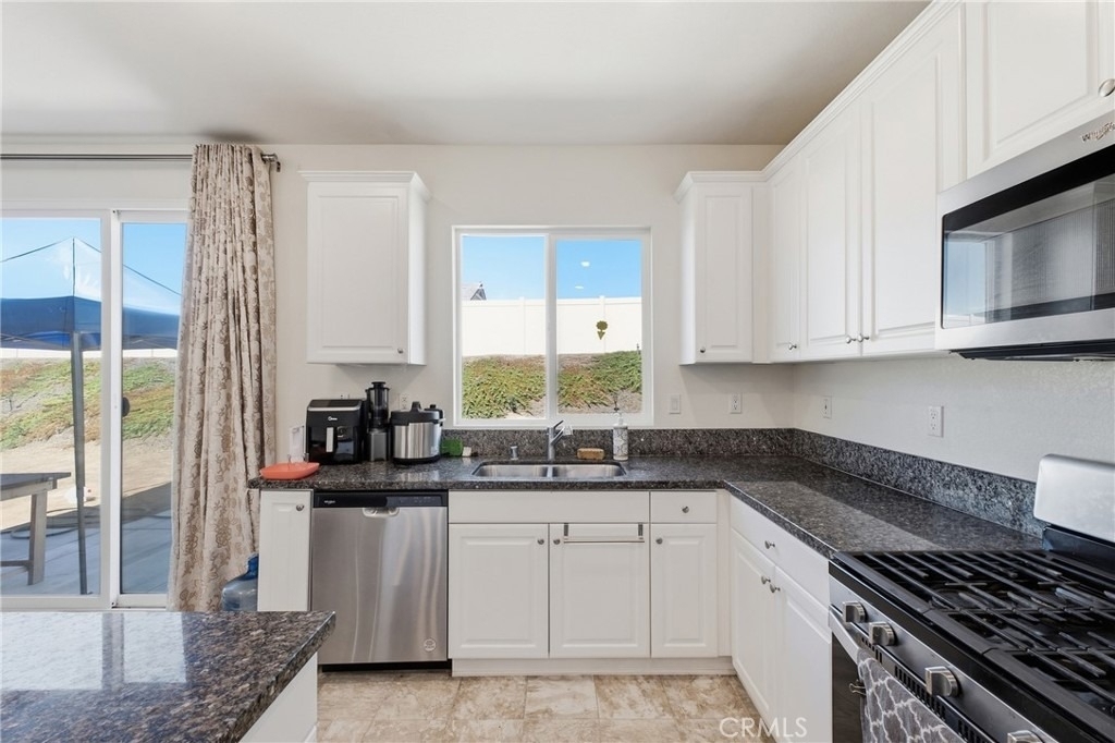 27786 Bay Avenue - Photo 8