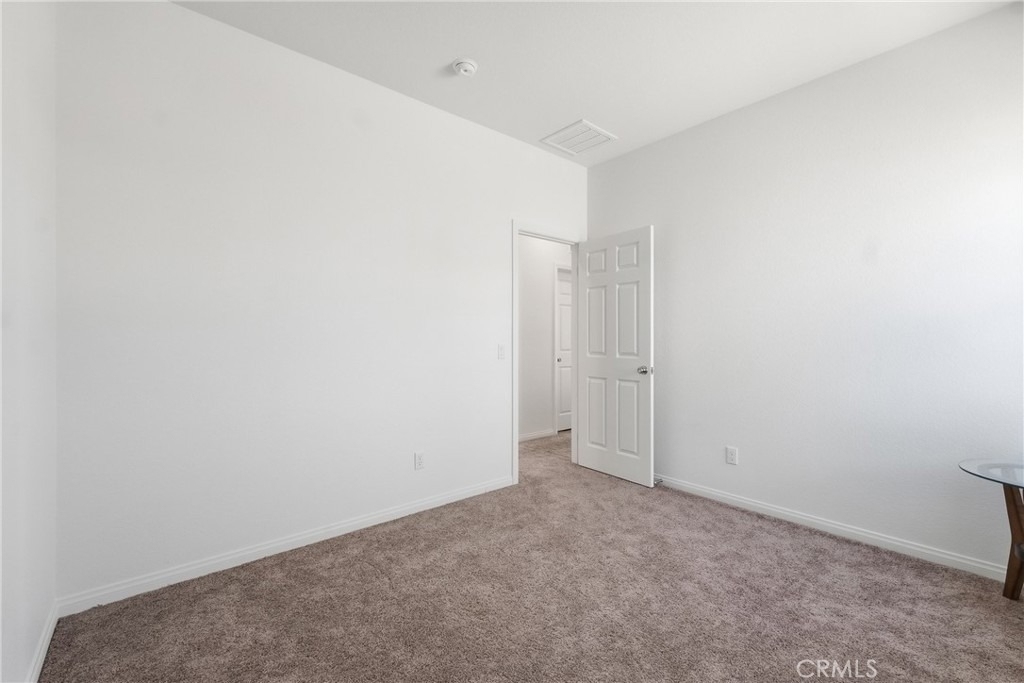 27786 Bay Avenue - Photo 18