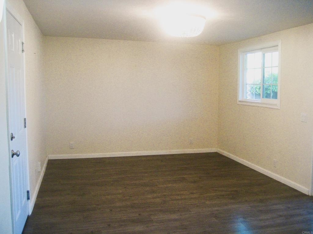 1259 Siggson Ave - Photo 7