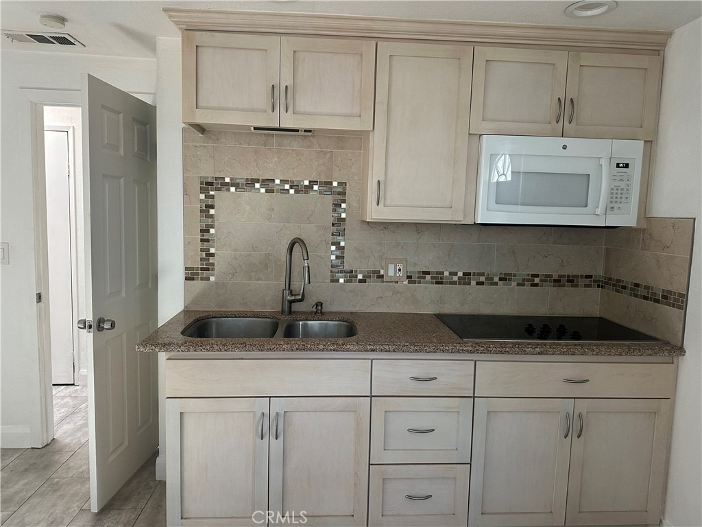 4447 Orchard Street - Photo 2