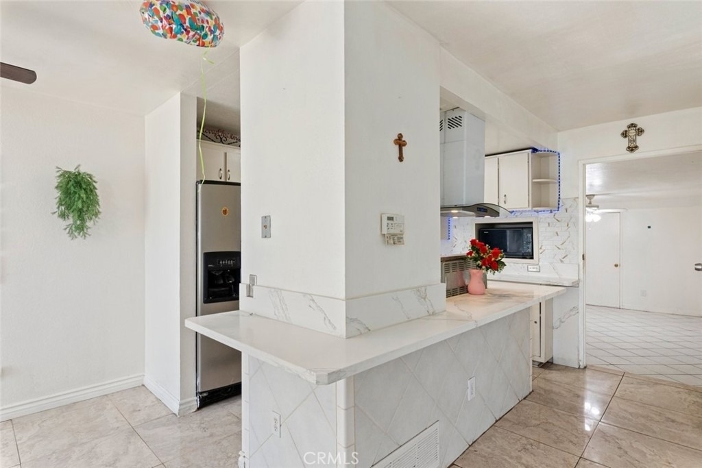 4801 Jackson - Photo 7
