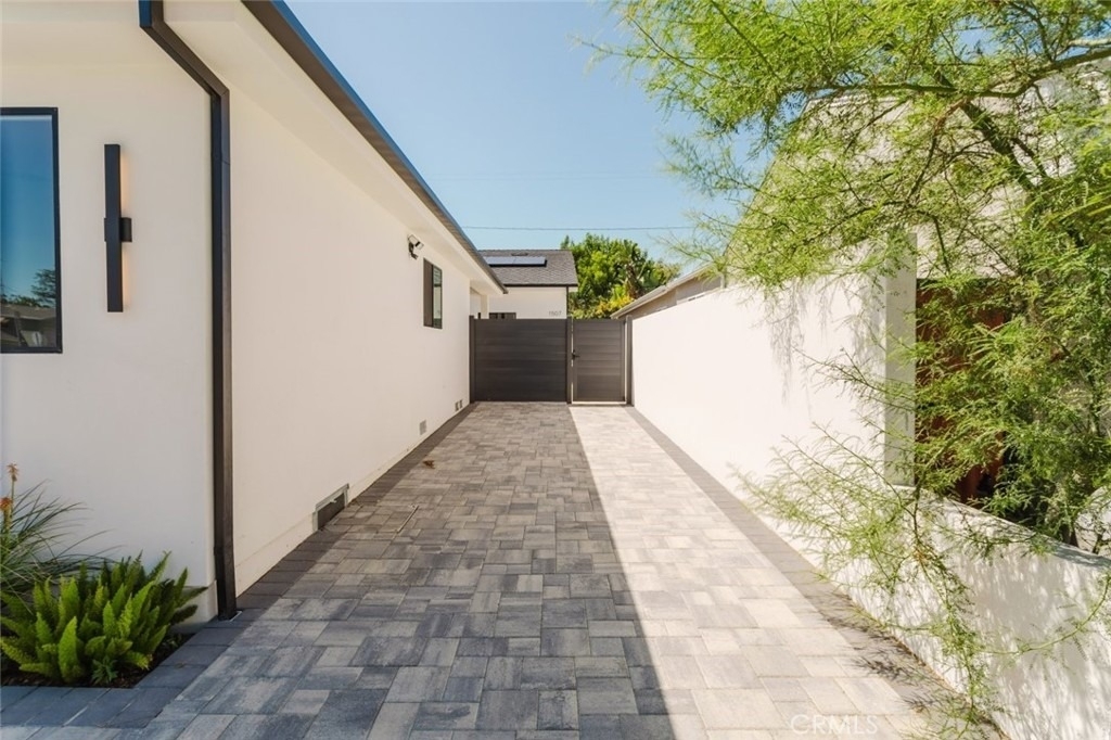 1507 N Niagara Street - Photo 28