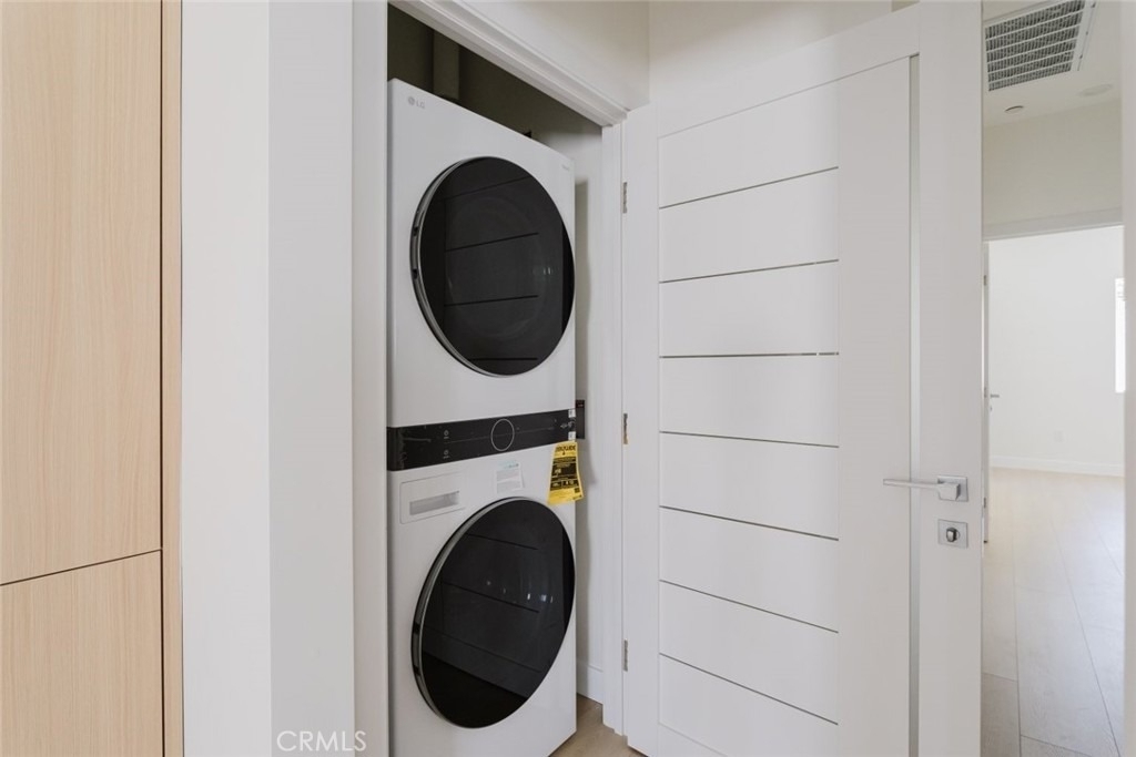 1507 N Niagara Street - Photo 32