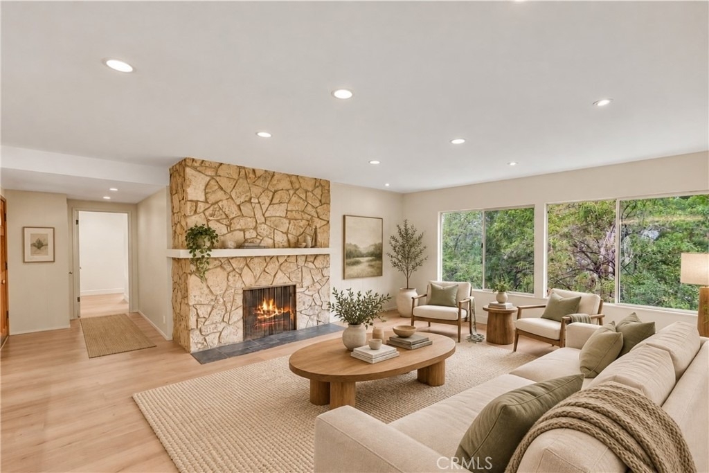 859 Saint Katherine Drive - Photo 2