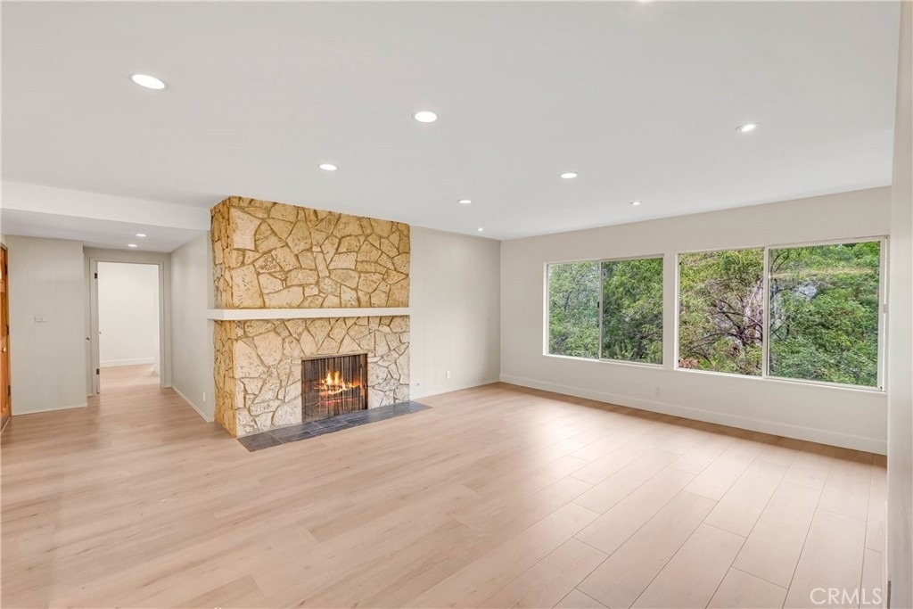 859 Saint Katherine Drive - Photo 34