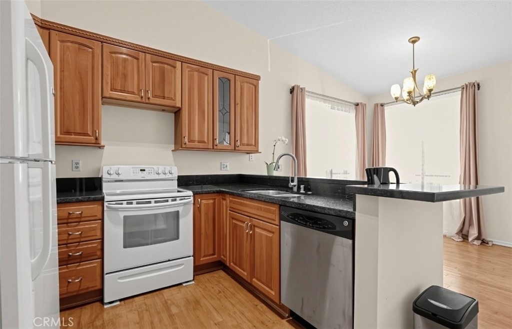 2486 Pleasant Way - Photo 2