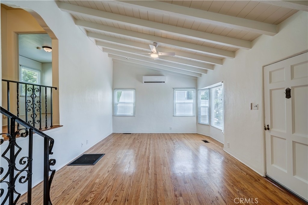 1616 Redcliff - Photo 16